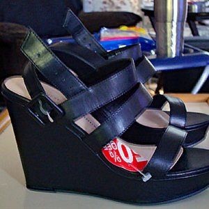 Size 8 Chinese Laundry wedge sandals